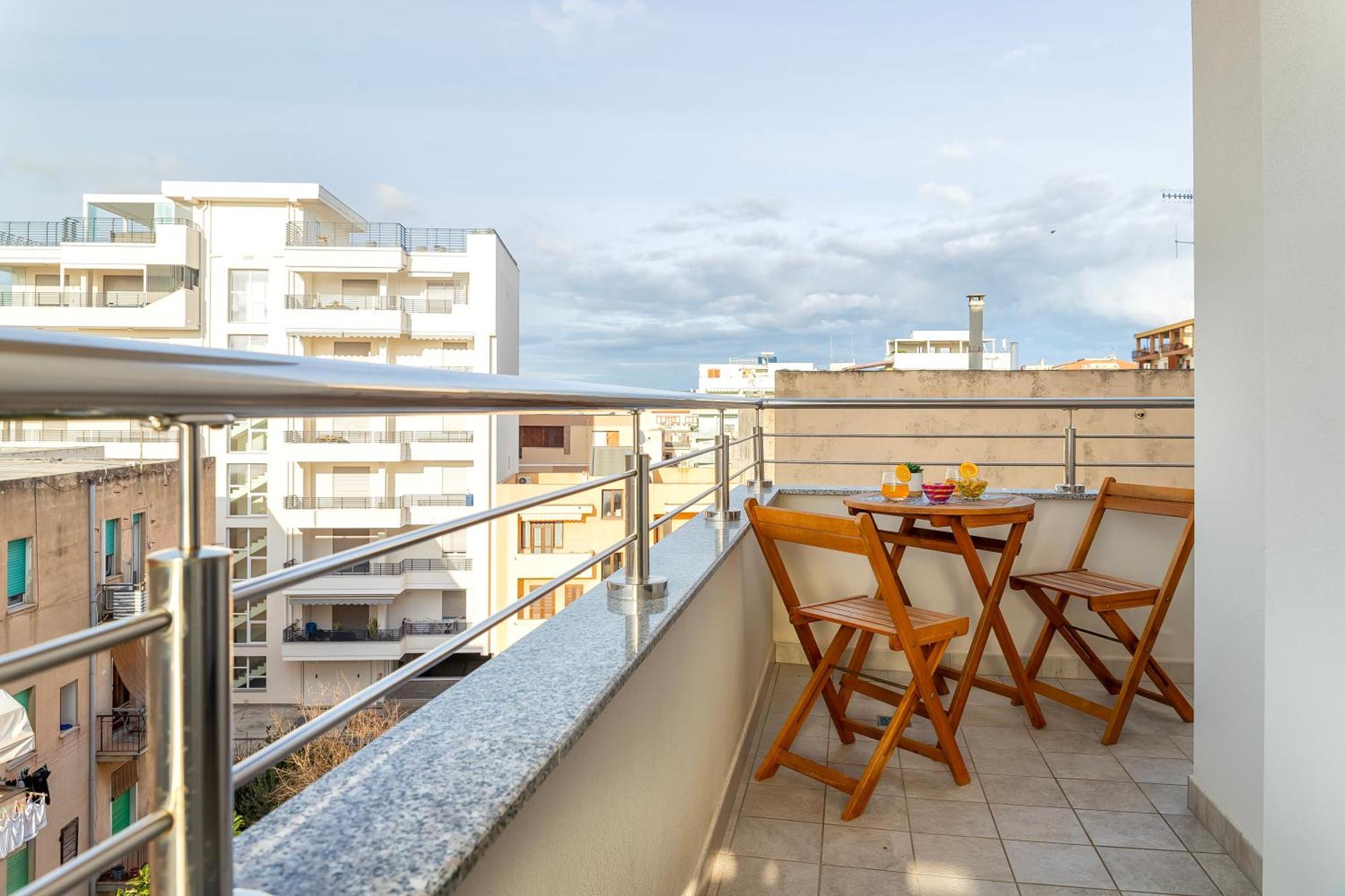 A Domo Tua Apartment Алгеро Екстериор снимка