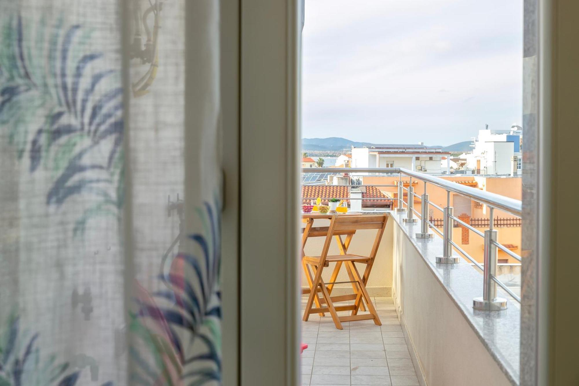 A Domo Tua Apartment Алгеро Екстериор снимка